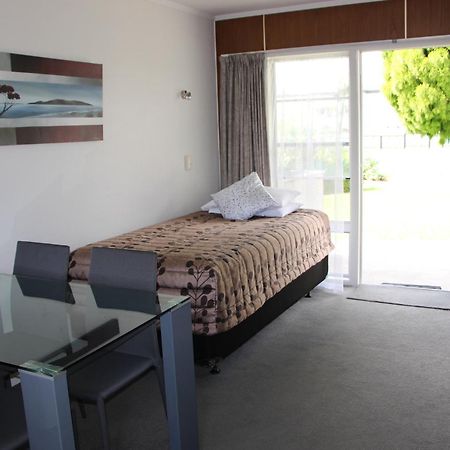 Peninsula Motel Whitianga Exterior foto